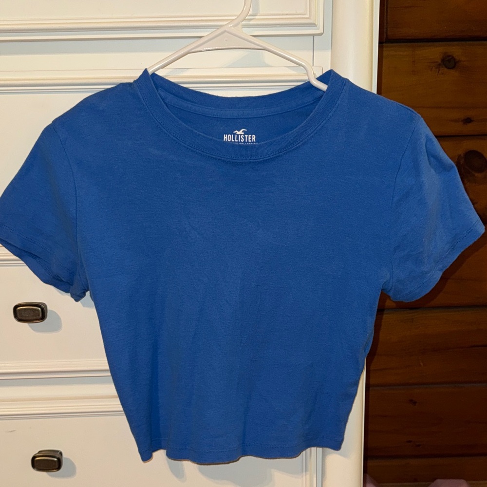 Hollister Vibrant Blue Women's Crop Top